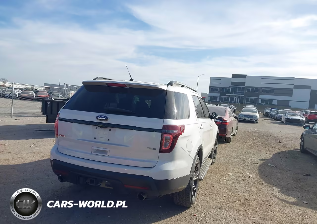 2015 Ford Explorer Sport VIN:1FM5K8GT0FGB46991 - 4