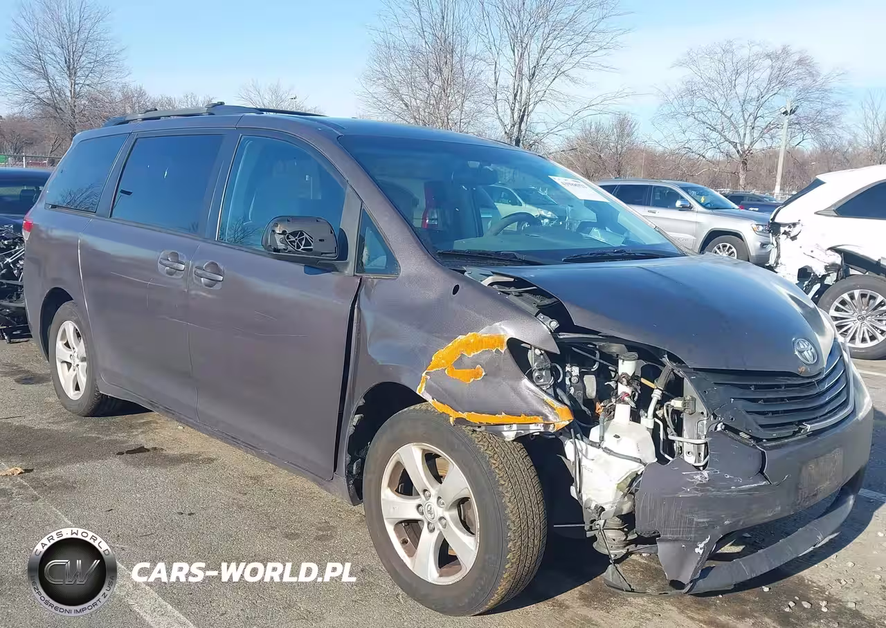 2011 Toyota Sienna Le V6