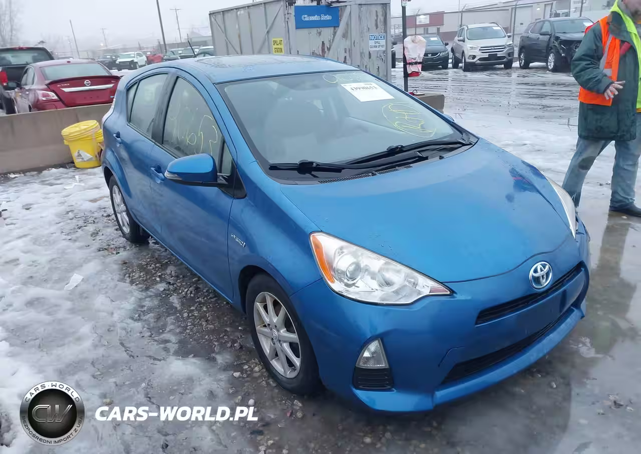 2013 Toyota Prius C Three