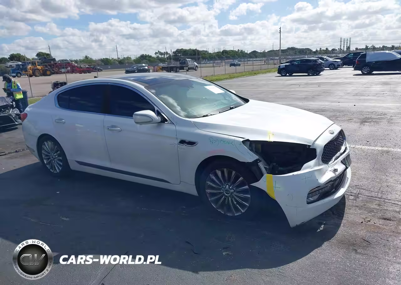 2015 Kia K900 Luxury