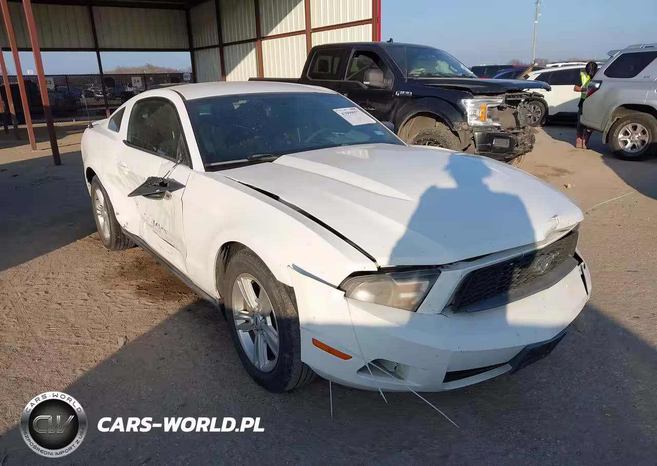 2011 Ford Mustang V6