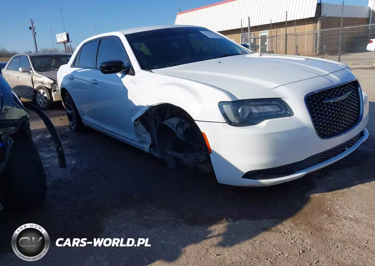 2020 Chrysler 300 Touring