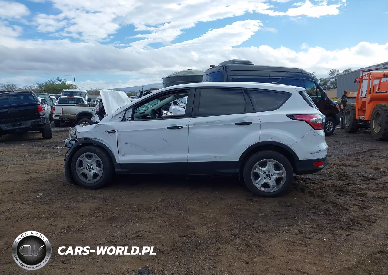2018 Ford Escape S VIN:1FMCU0F70JUD60364 - 15