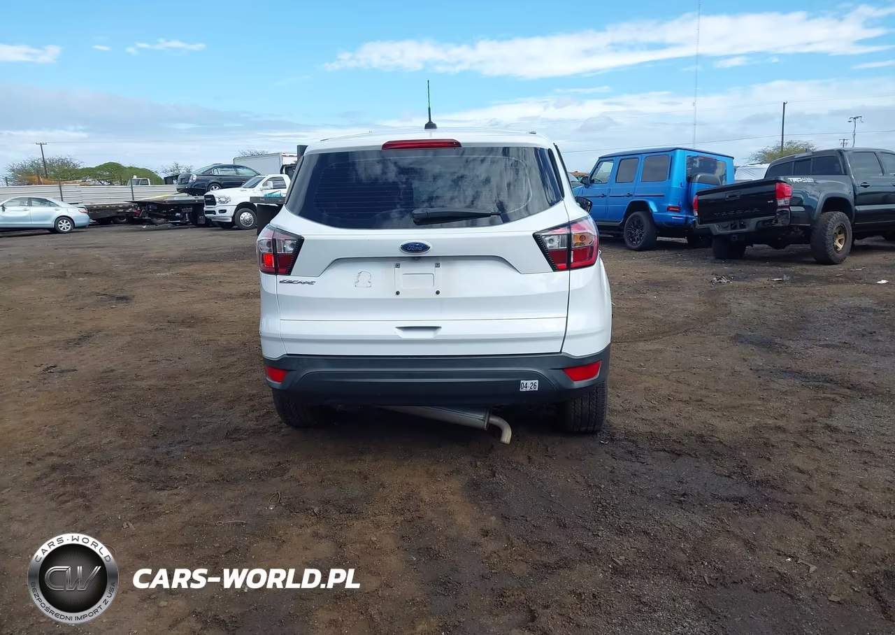 2018 Ford Escape S VIN:1FMCU0F70JUD60364 - 17