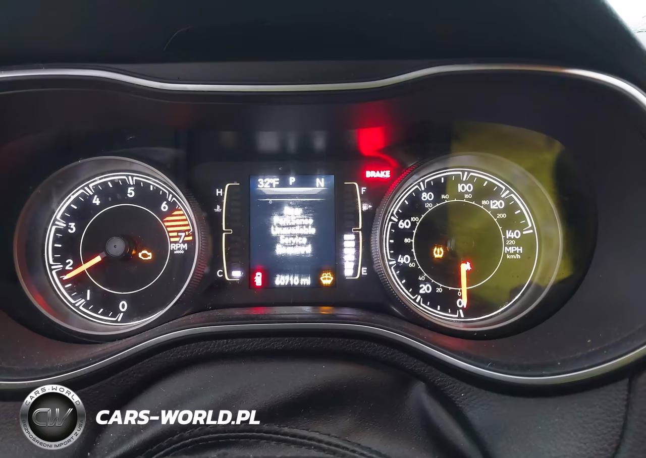 2019 Jeep Cherokee Altitude 4X4 VIN:1C4PJMLB3KD401165 - 7