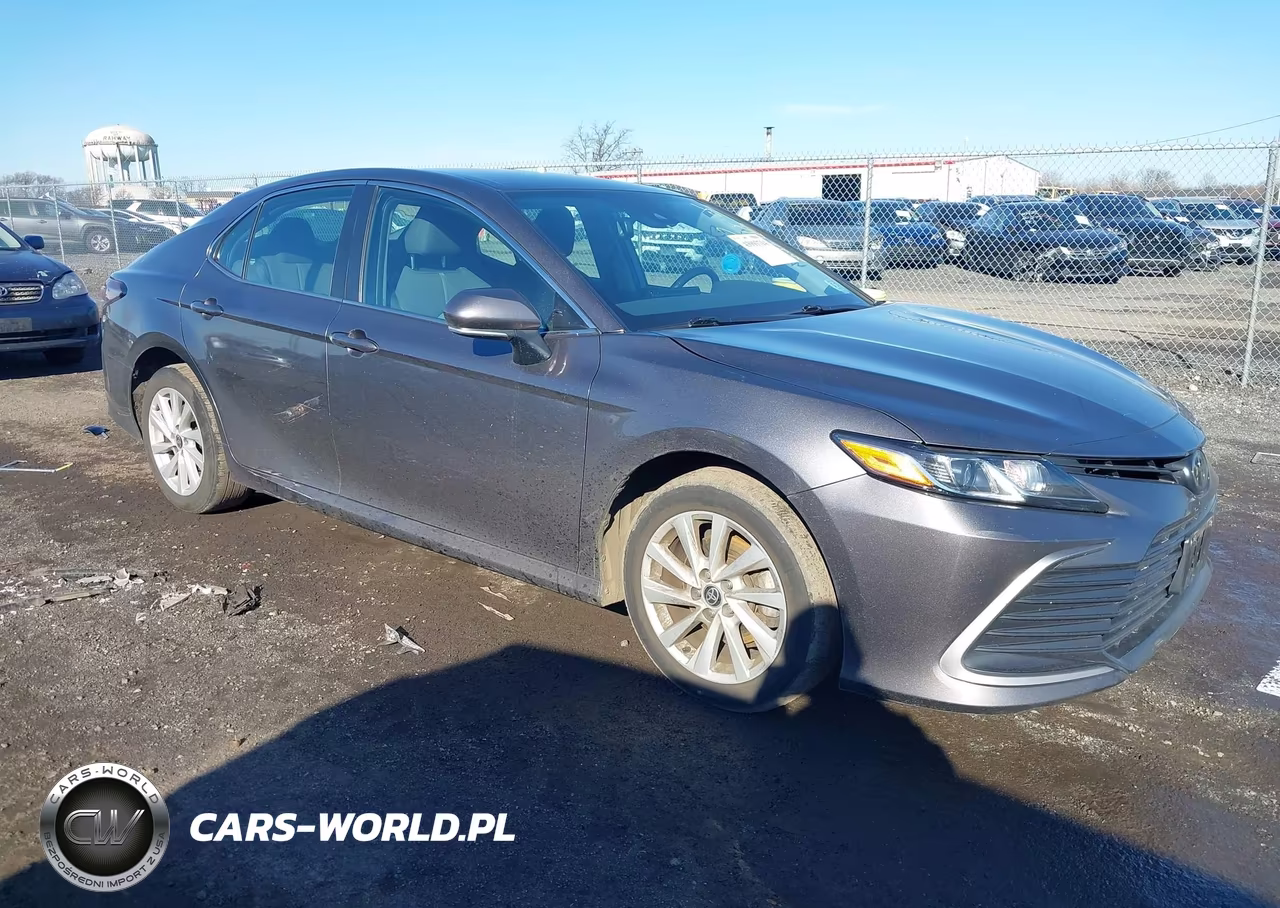 2022 Toyota Camry Le Awd – zdjęcie 1 z 16