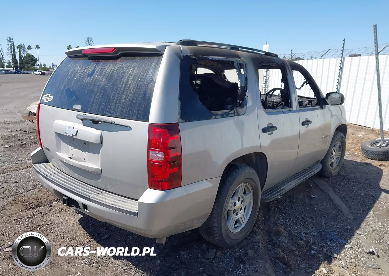 2007 Chevrolet Tahoe Ls VIN:1GNFK13057J144838 - 4