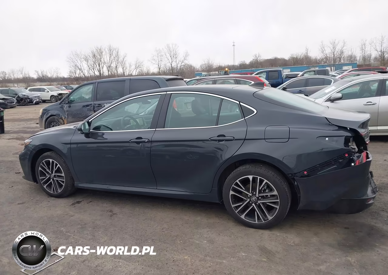 2026 Toyota Camry Xle VIN:4T1DBADK4TU548198 - 14