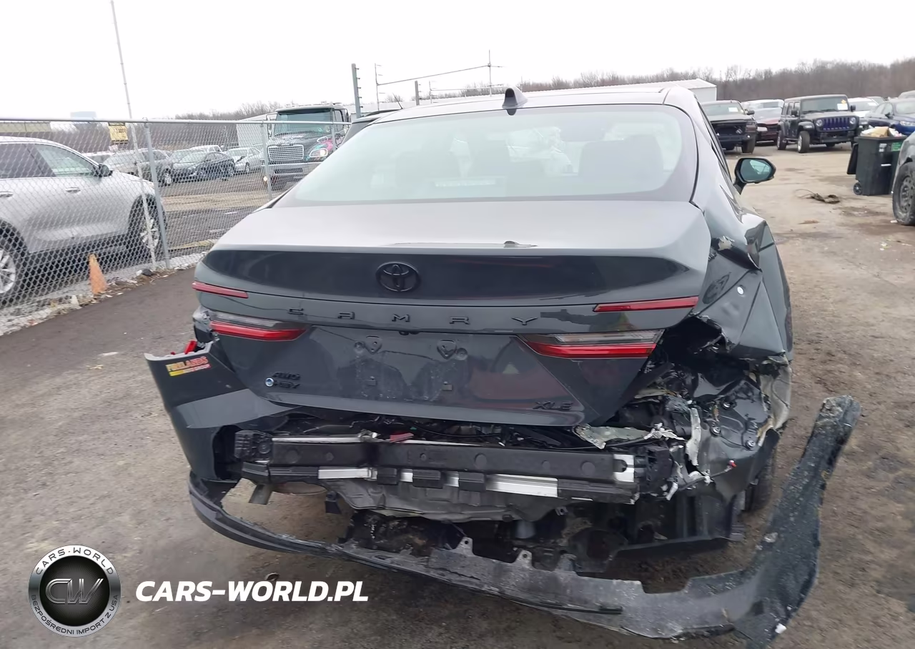 2026 Toyota Camry Xle VIN:4T1DBADK4TU548198 - 16