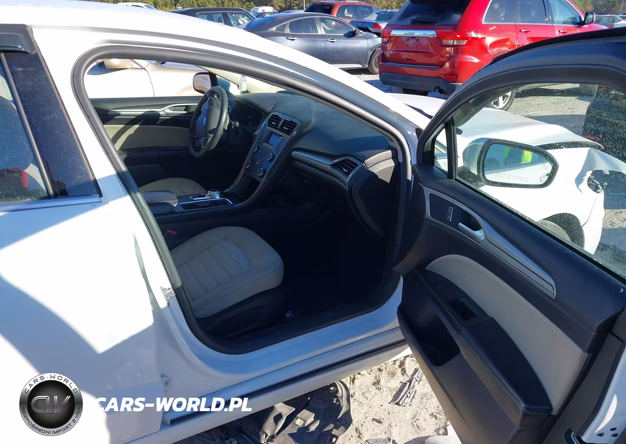 2019 Ford Fusion S VIN:3FA6P0G77KR159700 - 5