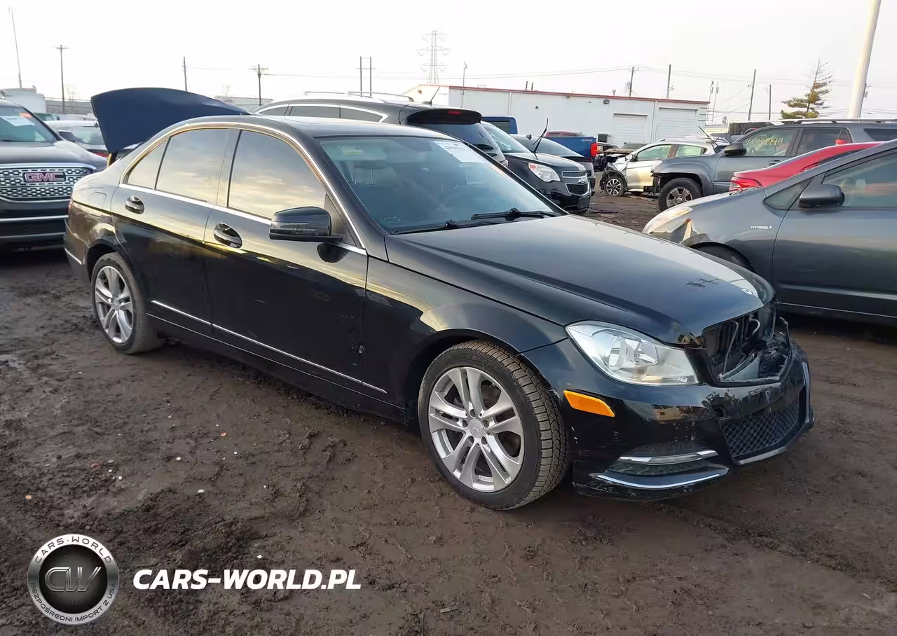2012 Mercedes-Benz C 300 Luxury 4Matic