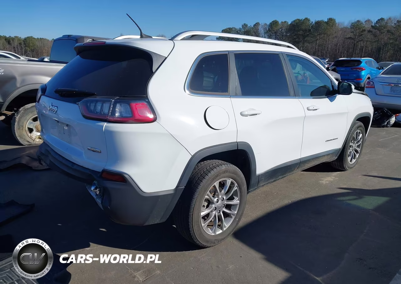 2019 Jeep Cherokee Latitude Plus Fwd VIN:1C4PJLLN4KD147602 - 4