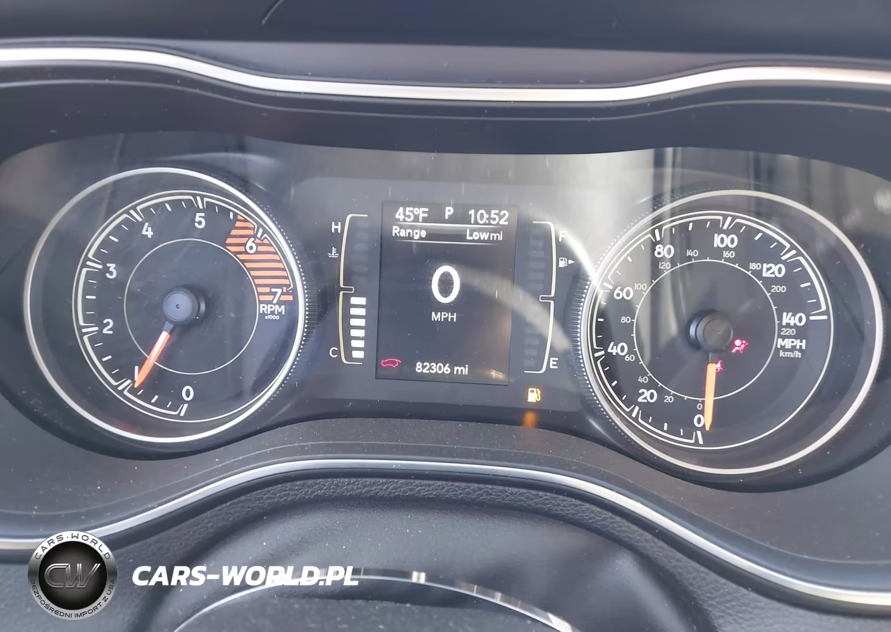 2019 Jeep Cherokee Latitude Plus Fwd VIN:1C4PJLLN4KD147602 - 7