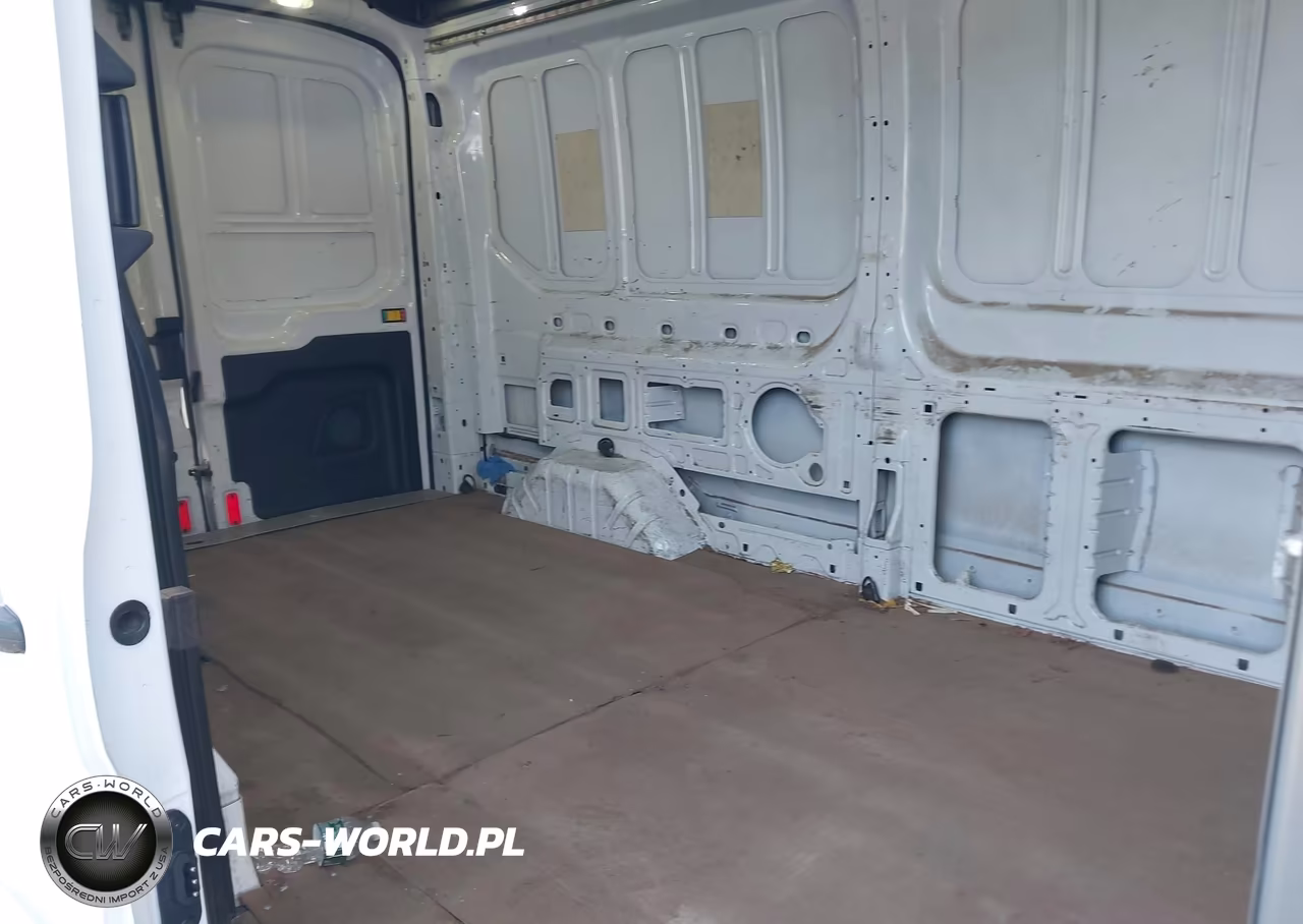 2018 Ford Transit-350 VIN:1FTBW2CG7JKA08887 - 8