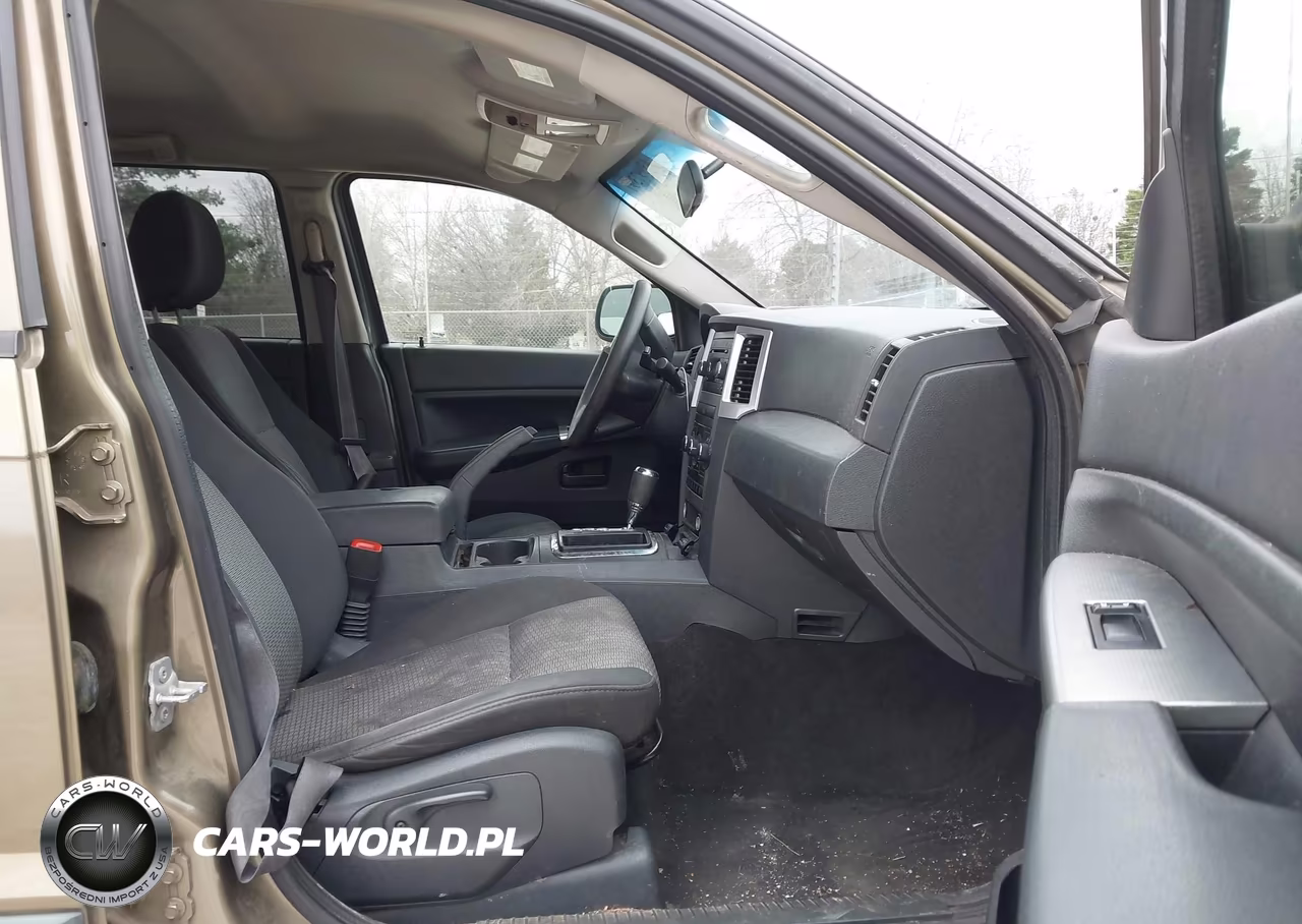 2008 Jeep Grand Cherokee Laredo VIN:1J8GR48K78C216190 - 5