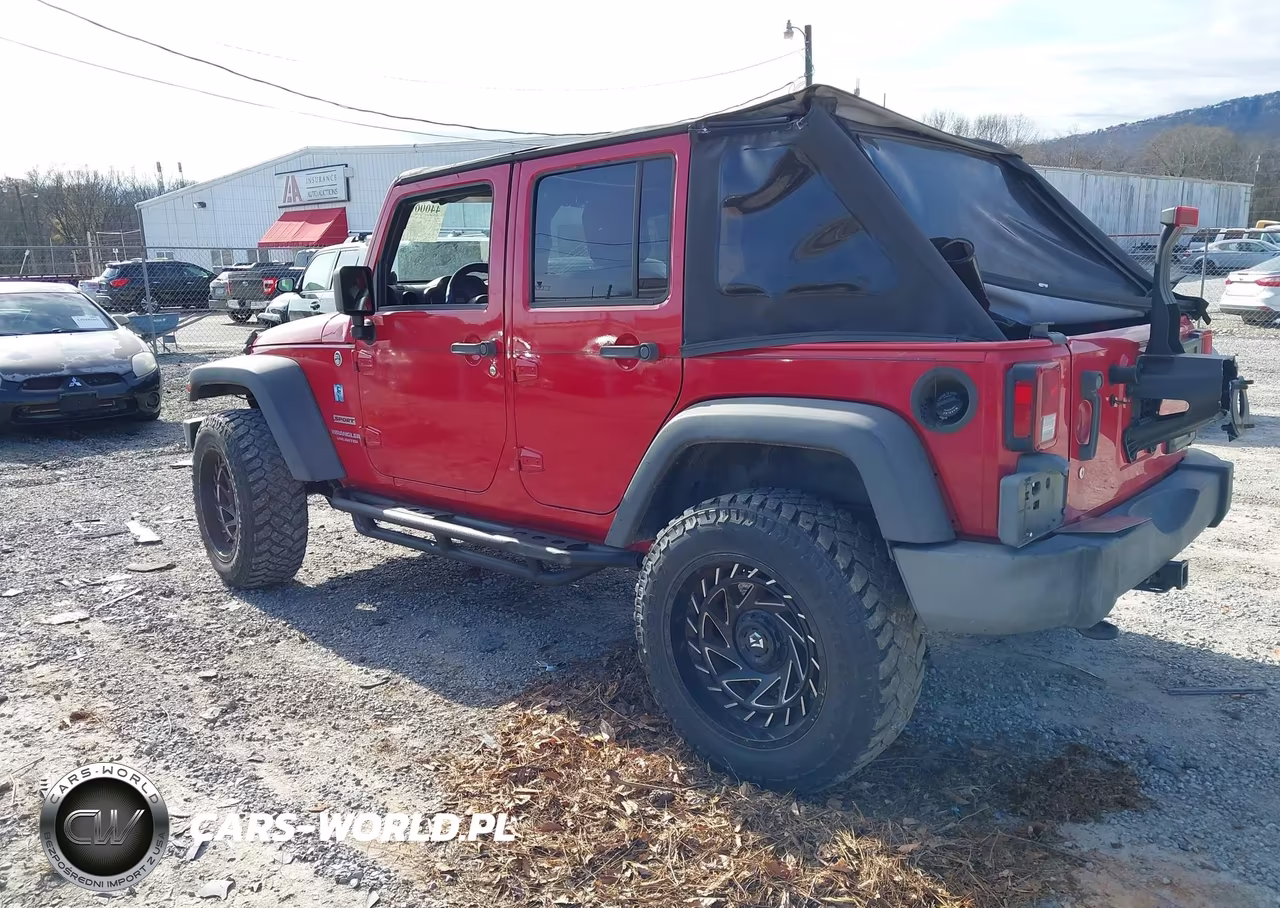 2010 Jeep Wrangler Unlimited Sport VIN:1J4BA3H11AL101448 - 3
