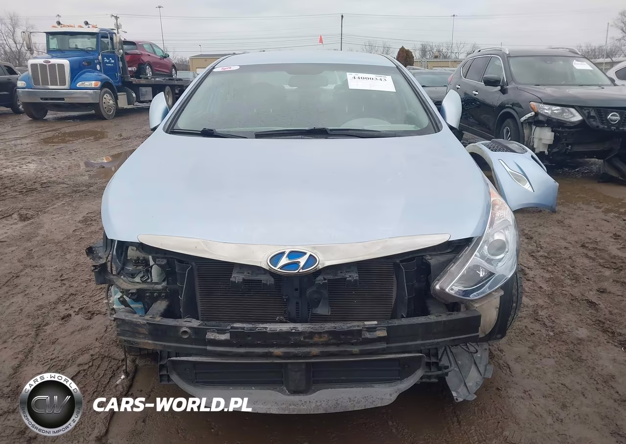 2015 Hyundai Sonata Hybrid VIN:KMHEC4A49FA126961 - 13