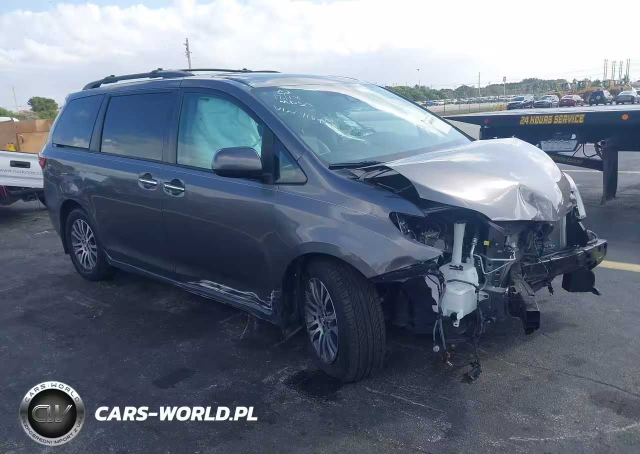 2020 Toyota Sienna Xle