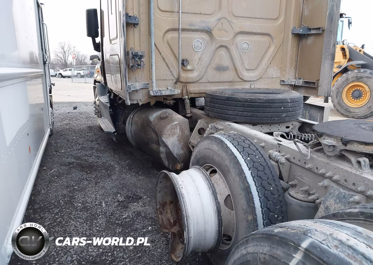 2017 Freightliner Cascadia 125 VIN:3AKJGLDR2HSHV1055 - 13