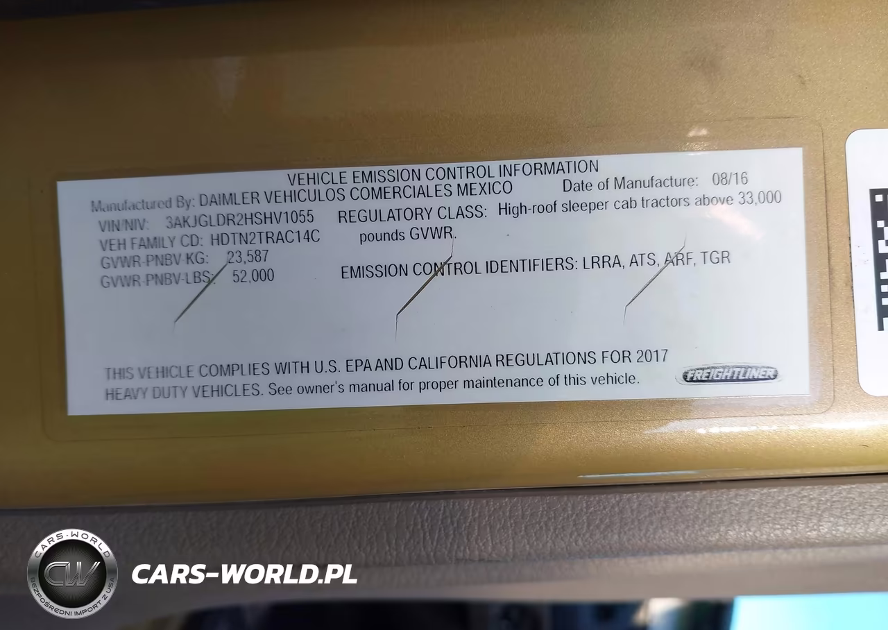 2017 Freightliner Cascadia 125 VIN:3AKJGLDR2HSHV1055 - 8