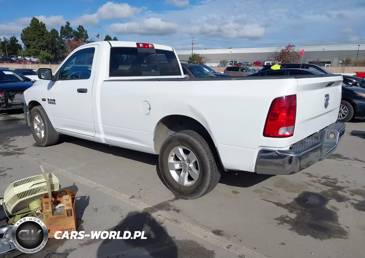 2015 Ram 1500 Tradesman VIN:3C6JR6DT4FG531277 - 3