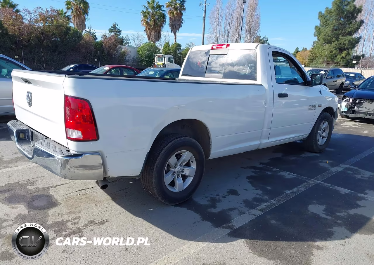 2015 Ram 1500 Tradesman VIN:3C6JR6DT4FG531277 - 4