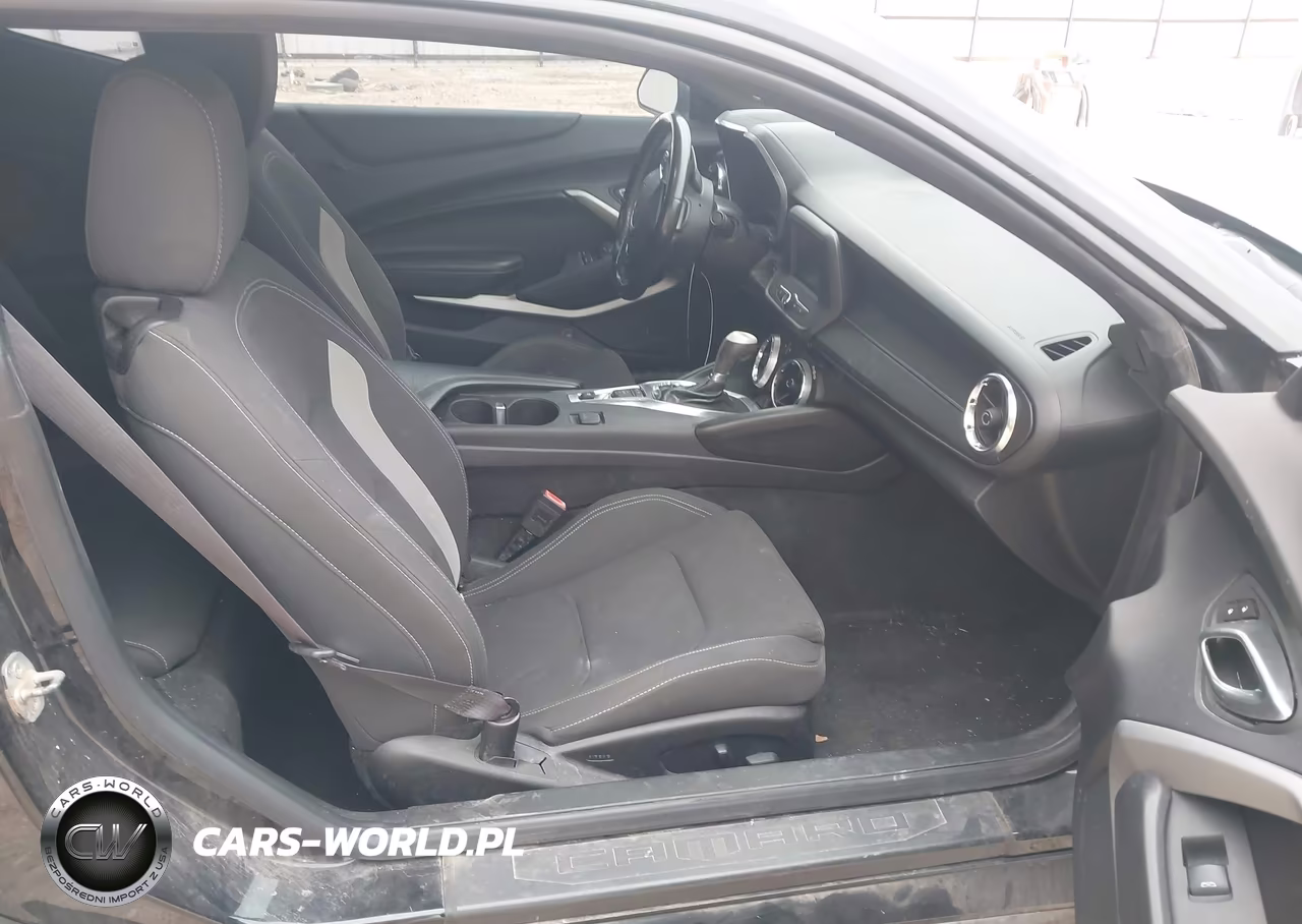 2017 Chevrolet Camaro 1Lt VIN:1G1FB1RX2H0132661 - 5