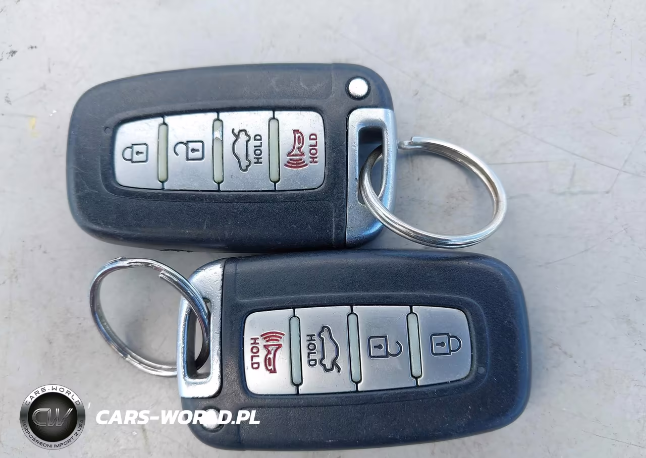 2015 Hyundai Sonata Hybrid Limited VIN:KMHEC4A42FA136392 - 11