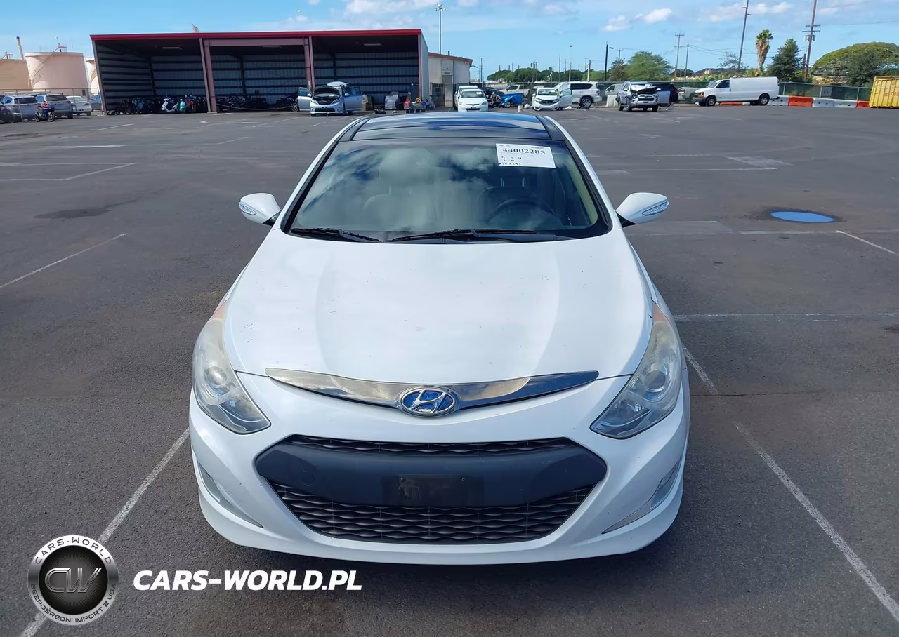 2015 Hyundai Sonata Hybrid Limited VIN:KMHEC4A42FA136392 - 12
