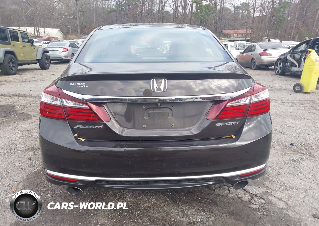 2016 Honda Accord Sport VIN:1HGCR2F52GA236267 - 17