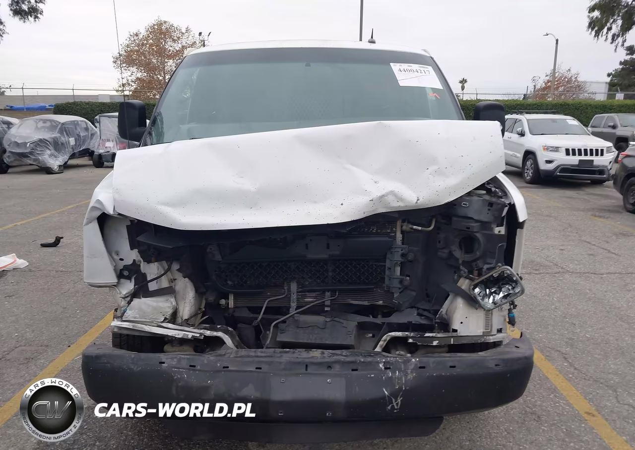 2015 Chevrolet Express 2500 Work Van VIN:1GCWGFCF5F1241435 - 12