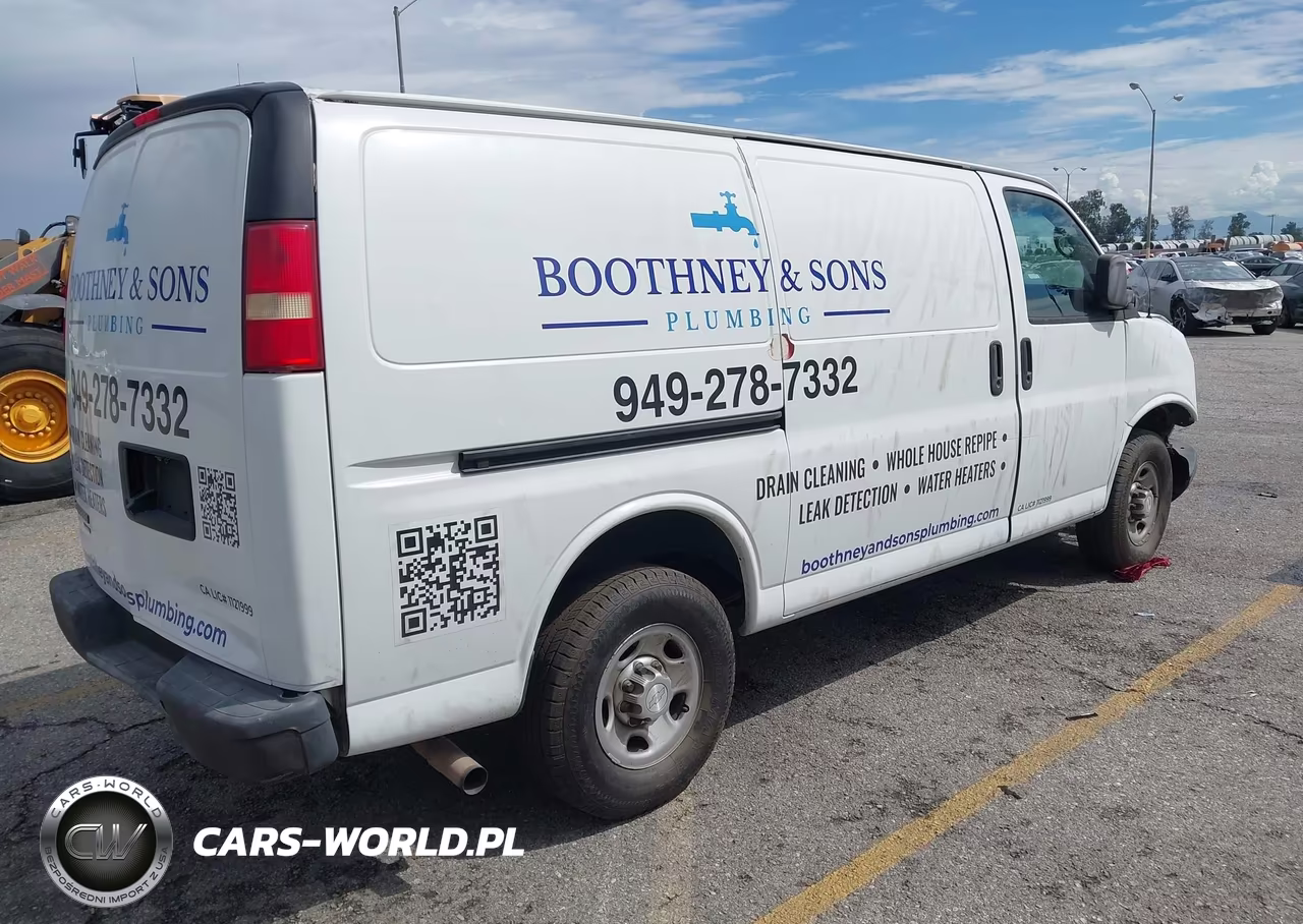 2015 Chevrolet Express 2500 Work Van VIN:1GCWGFCF5F1241435 - 4