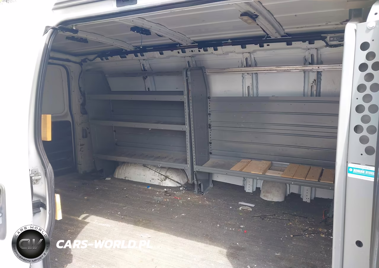 2015 Chevrolet Express 2500 Work Van VIN:1GCWGFCF5F1241435 - 8