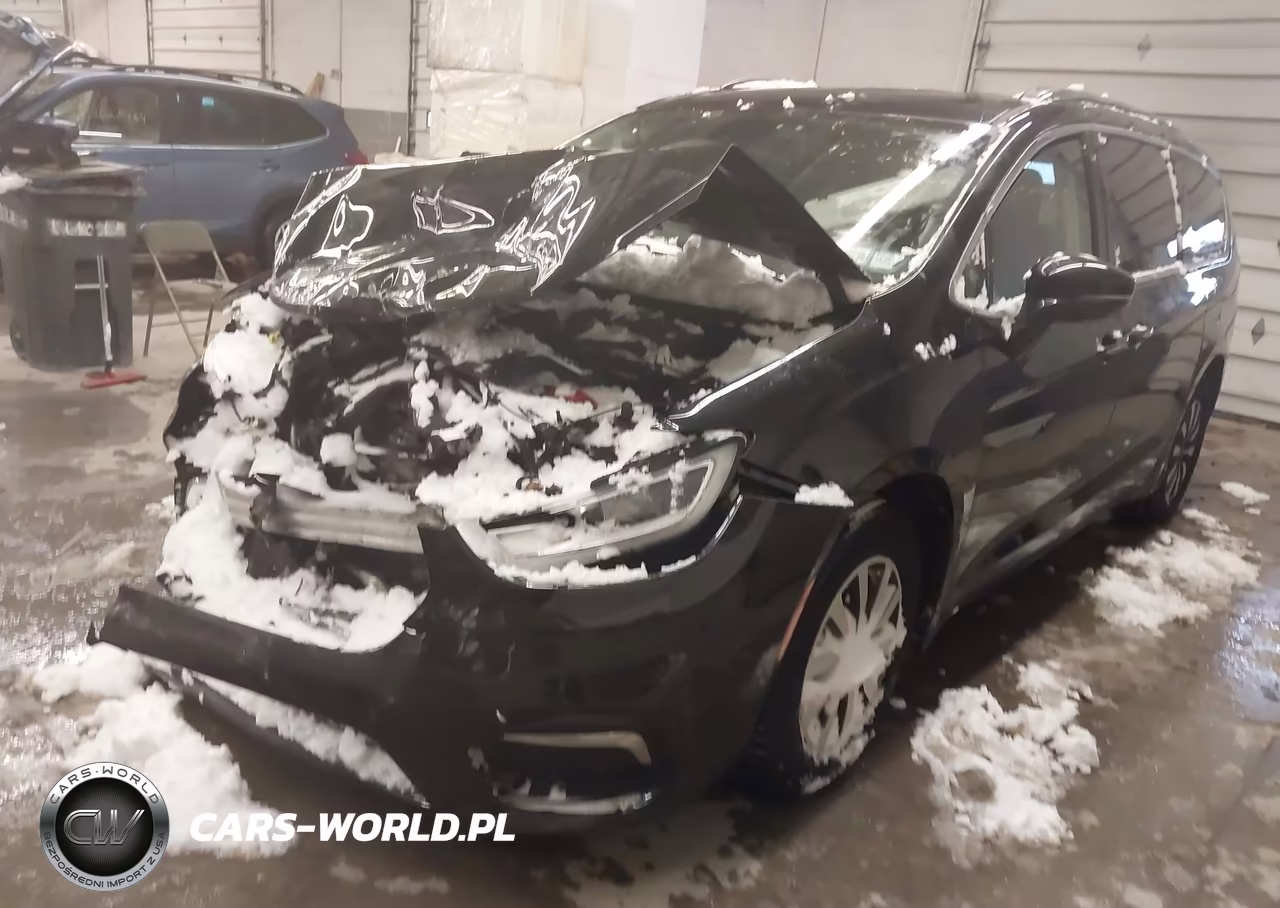 2021 Chrysler Pacifica Touring L VIN:2C4RC1BG7MR511487 - 2