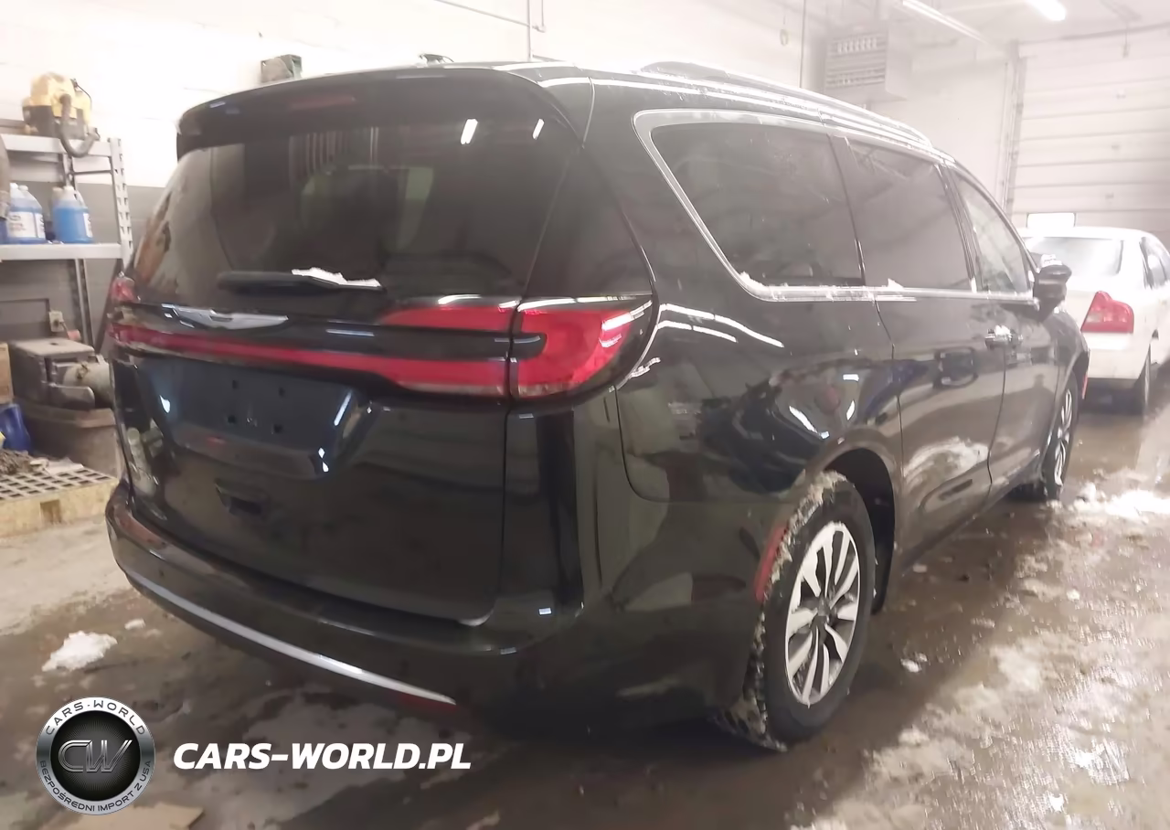 2021 Chrysler Pacifica Touring L VIN:2C4RC1BG7MR511487 - 4