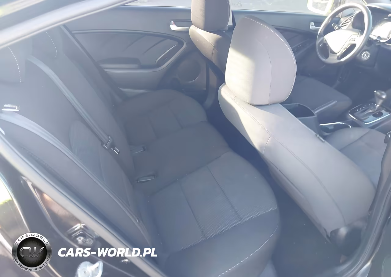 2017 Kia Forte Lx VIN:3KPFK4A7XHE145217 - 8