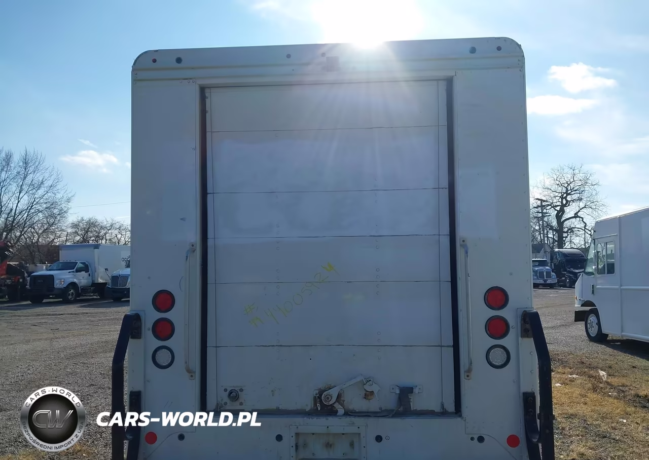 2019 Ford F-59 Commercial Stripped VIN:1F64F5KY5K0A10271 - 14
