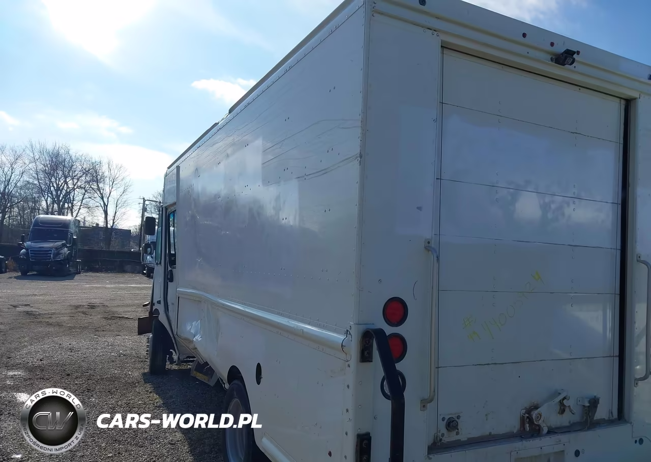 2019 Ford F-59 Commercial Stripped VIN:1F64F5KY5K0A10271 - 3