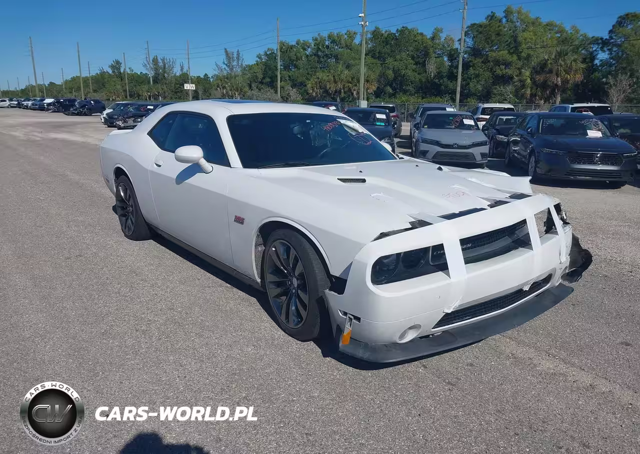 2014 Dodge Challenger Srt8