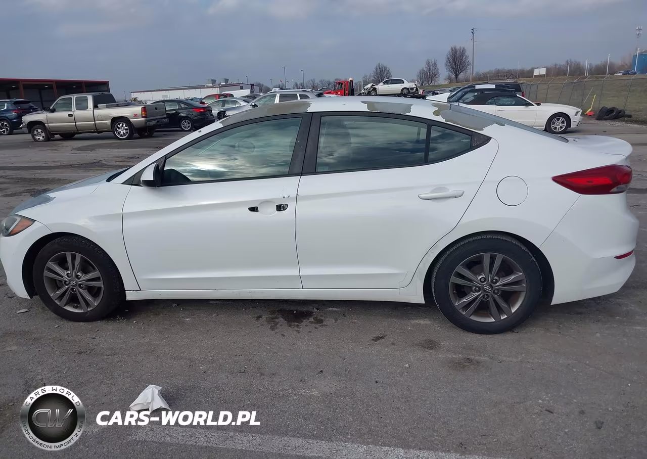2017 Hyundai Elantra Se VIN:5NPD84LF9HH052212 - 14