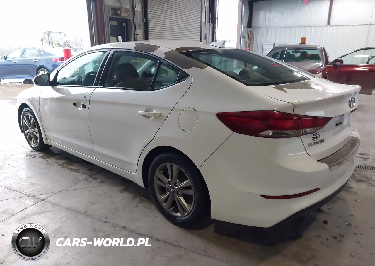 2017 Hyundai Elantra Se VIN:5NPD84LF9HH052212 - 3