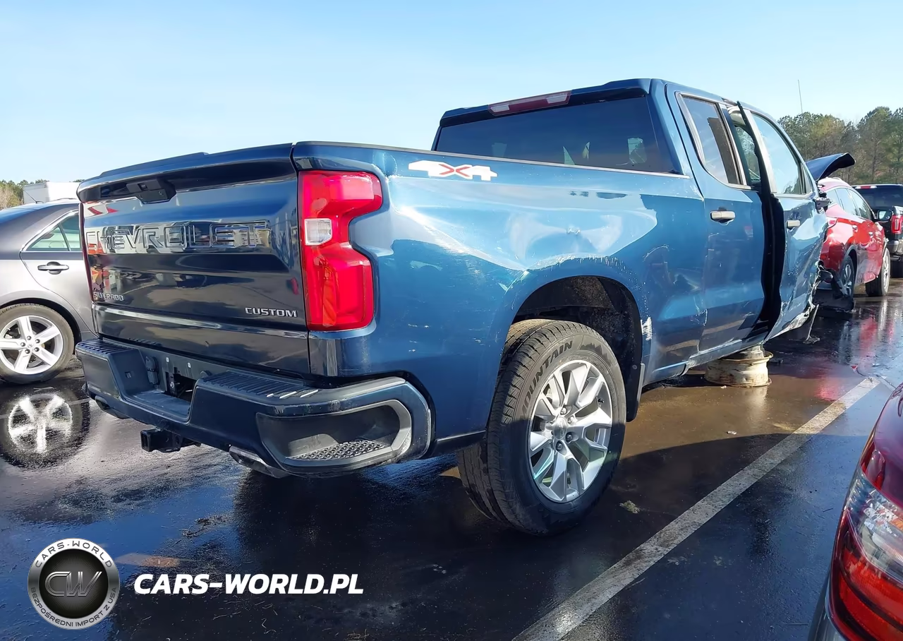 2021 Chevrolet Silverado 1500 4Wd Standard Bed Custom VIN:1GCRYBEF9MZ103802 - 4