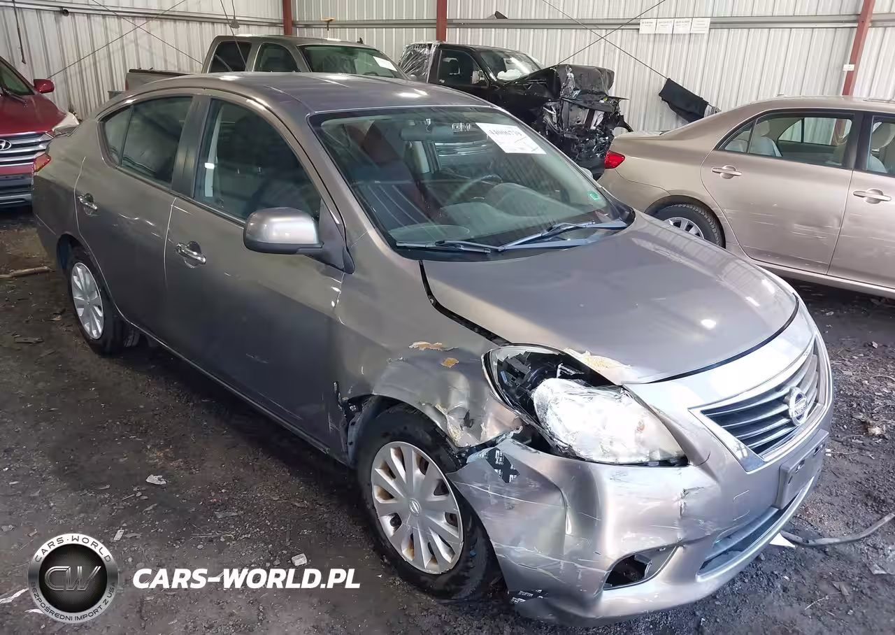 2013 Nissan Versa 1.6 Sv