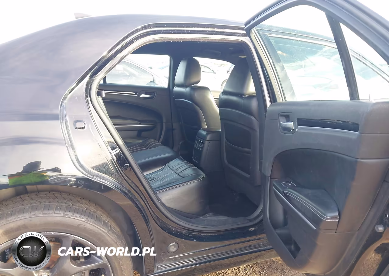 2021 Chrysler 300 300S VIN:2C3CCABGXMH506946 - 8