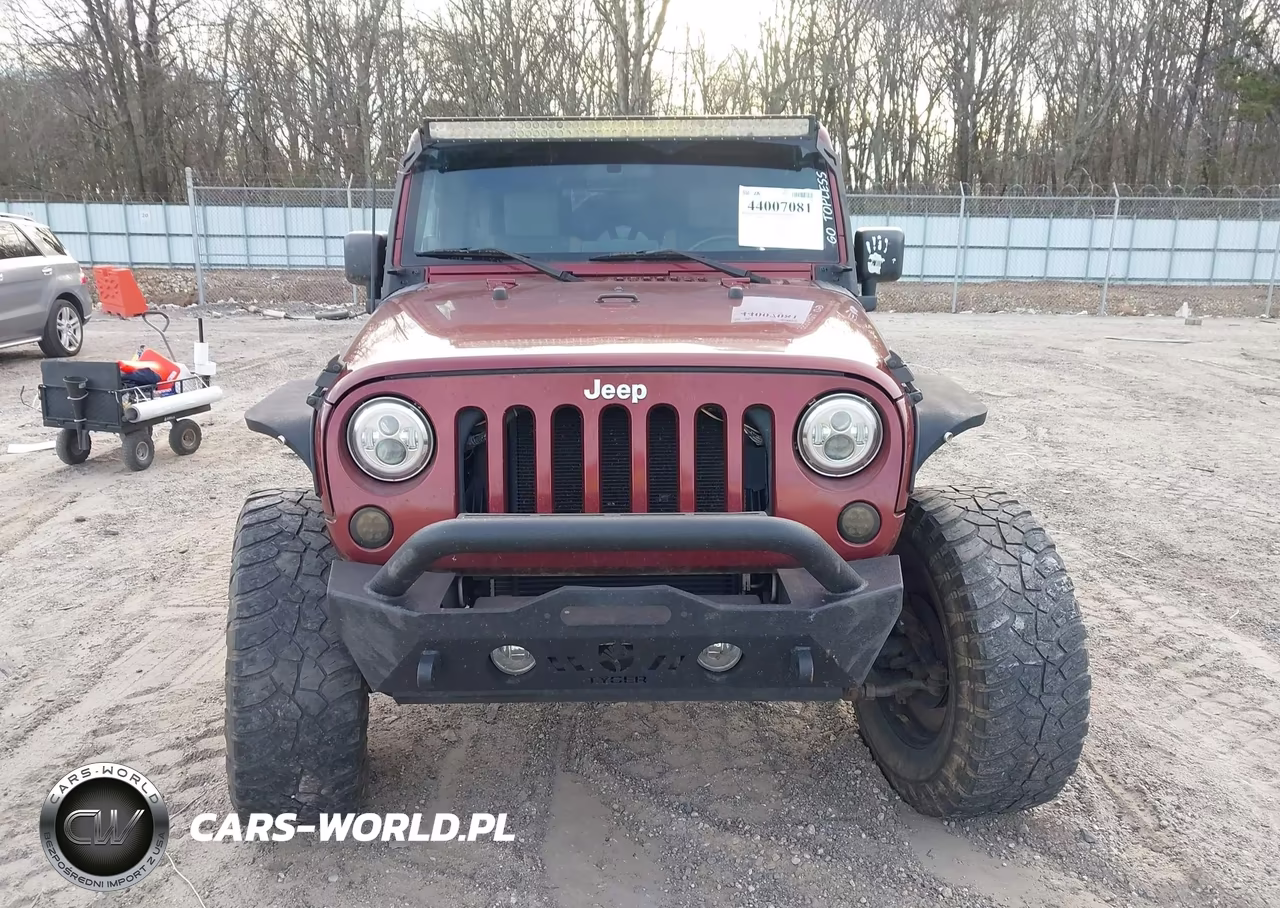 2007 Jeep Wrangler Unlimited X VIN:1J4GA39197L147638 - 12