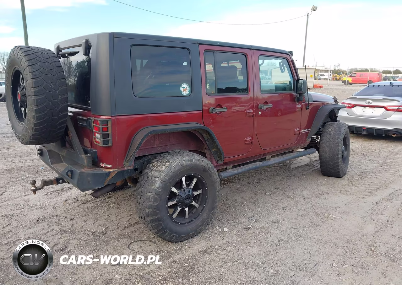 2007 Jeep Wrangler Unlimited X VIN:1J4GA39197L147638 - 4