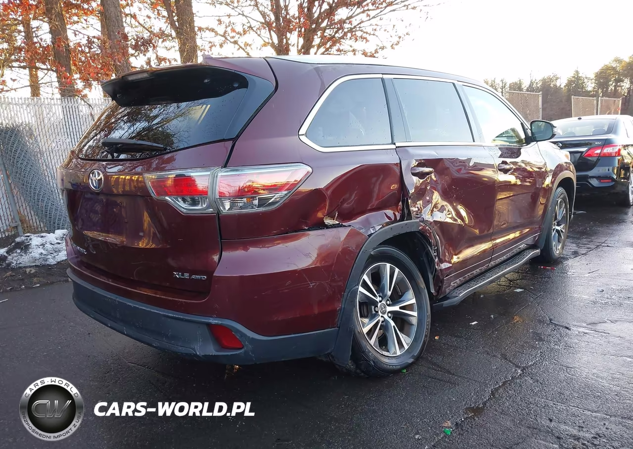 2016 Toyota Highlander Xle V6 VIN:5TDJKRFH3GS301224 - 4