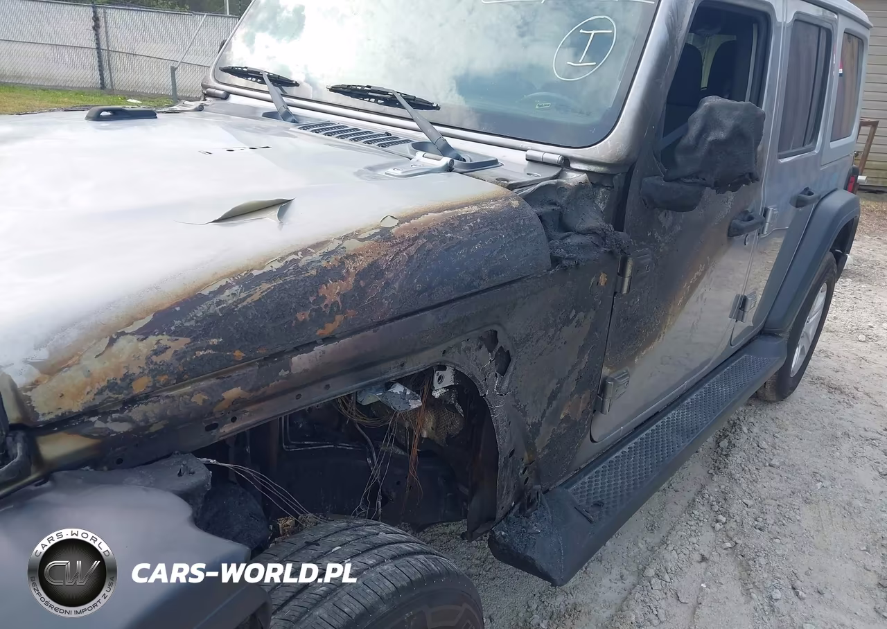 2020 Jeep Wrangler Unlimited Sport S 4X4 VIN:1C4HJXDN3LW272297 - 6