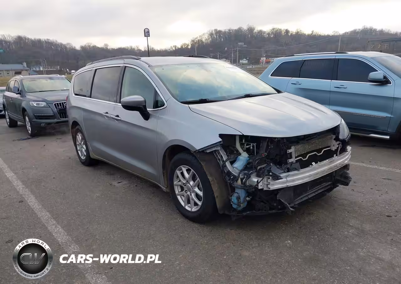 2020 Chrysler Voyager Lxi