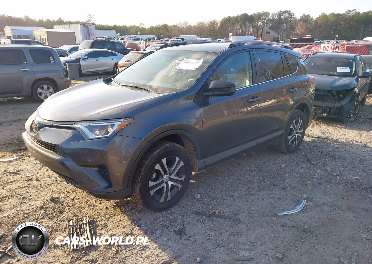 2017 Toyota Rav4 Le VIN:JTMZFREVXHJ700645 - 2
